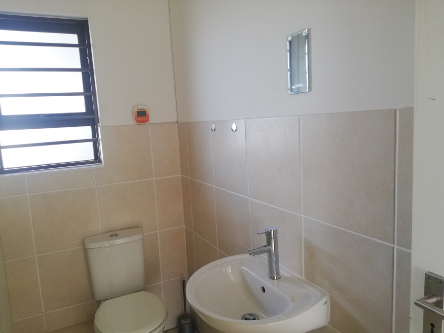 To Let 0 Bedroom Property for Rent in Grassy Park Western Cape